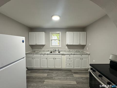 Multifamily For Rent - 82 W Coit Street #1<br/> New London, CT 06320