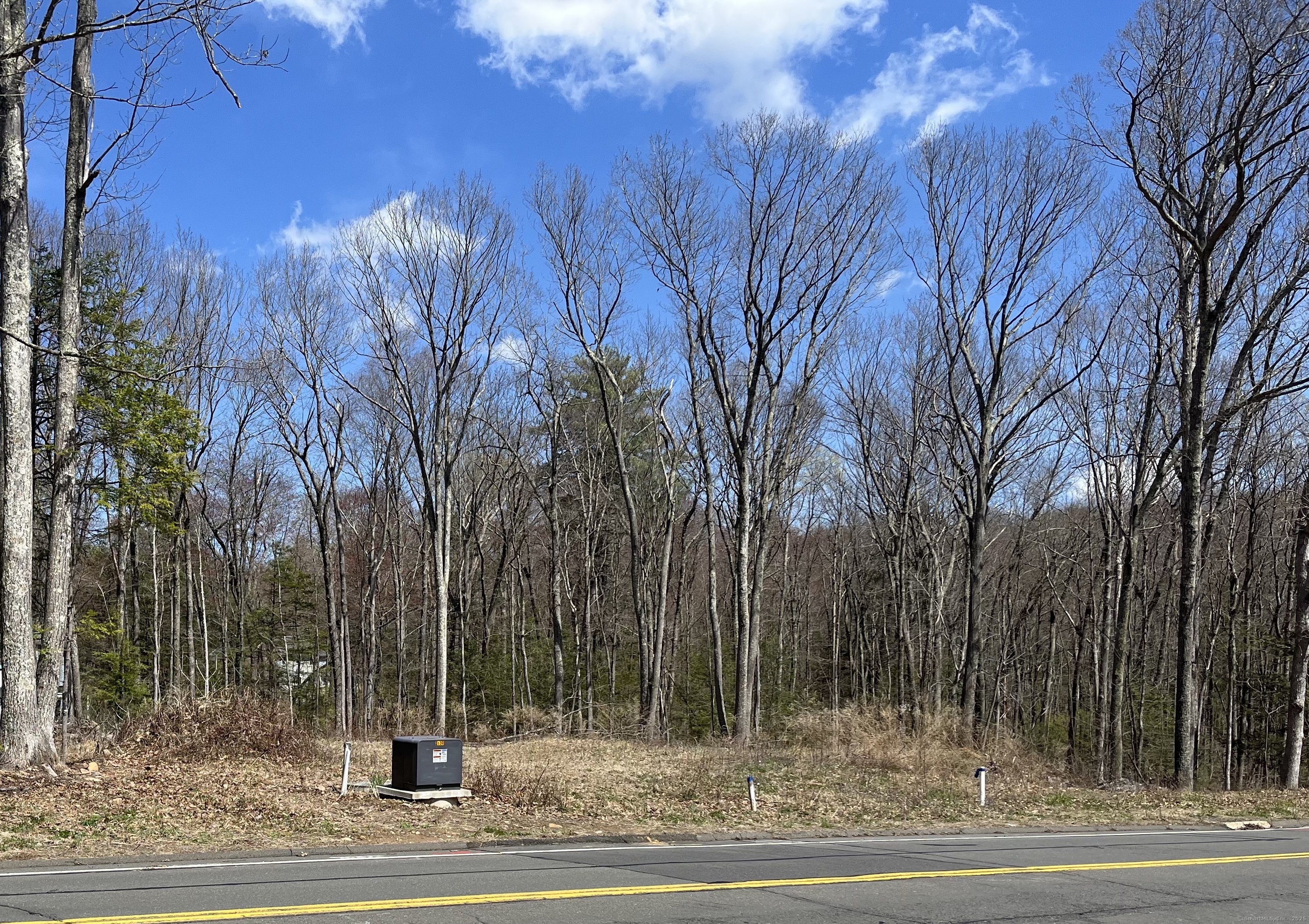 Hollister Drive, Avon, Connecticut -  - 