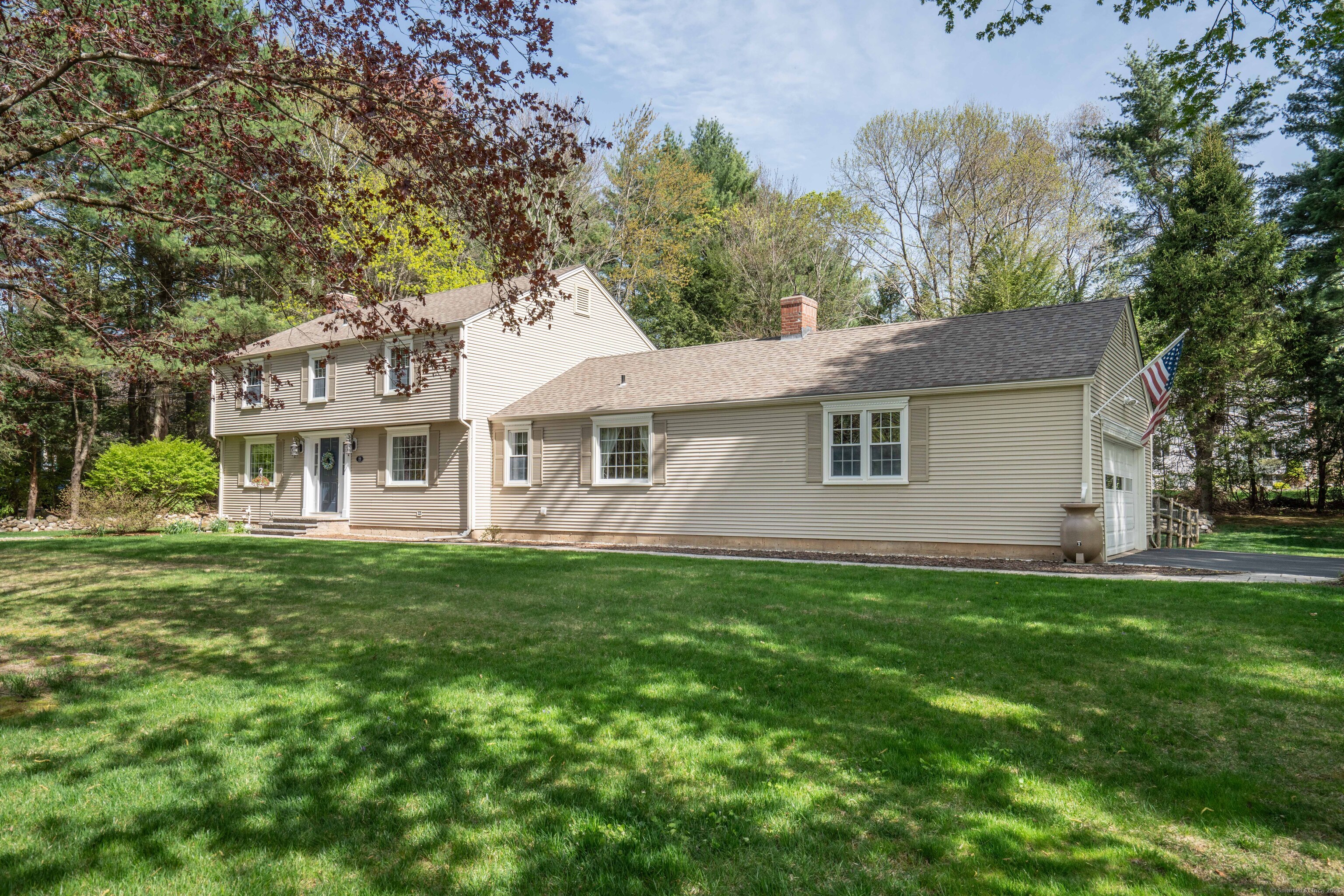 Property for Sale at Meadowlark Road, Simsbury, Connecticut - Bedrooms: 4 
Bathrooms: 3 
Rooms: 8  - $525,000