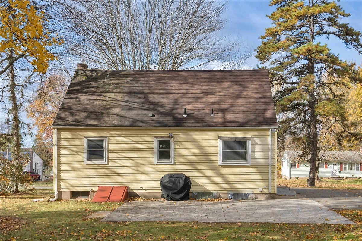 32 Christopher Drive