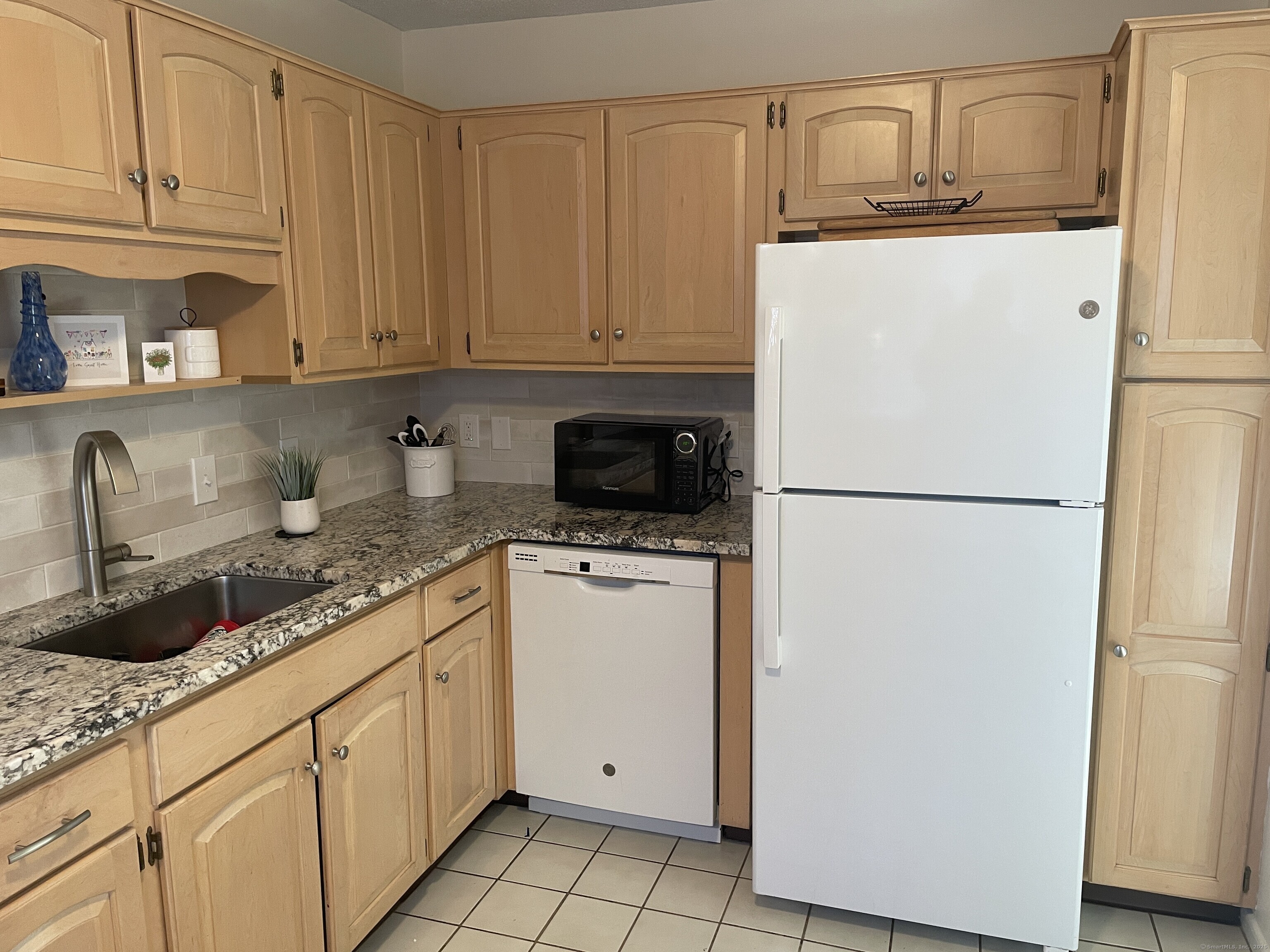 178 Heritage Village #A, Southbury, Connecticut image 9