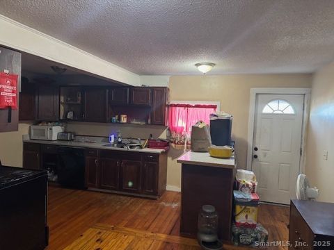 Photo of 19 Clover Court, New London, CT 06320 (MLS # 24144161)