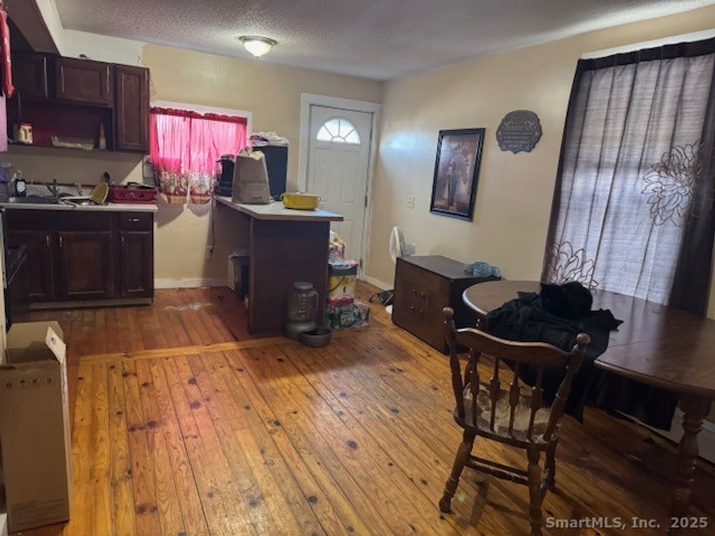 Photo of 19 Clover Court, New London, CT 06320 (MLS # 24144161)