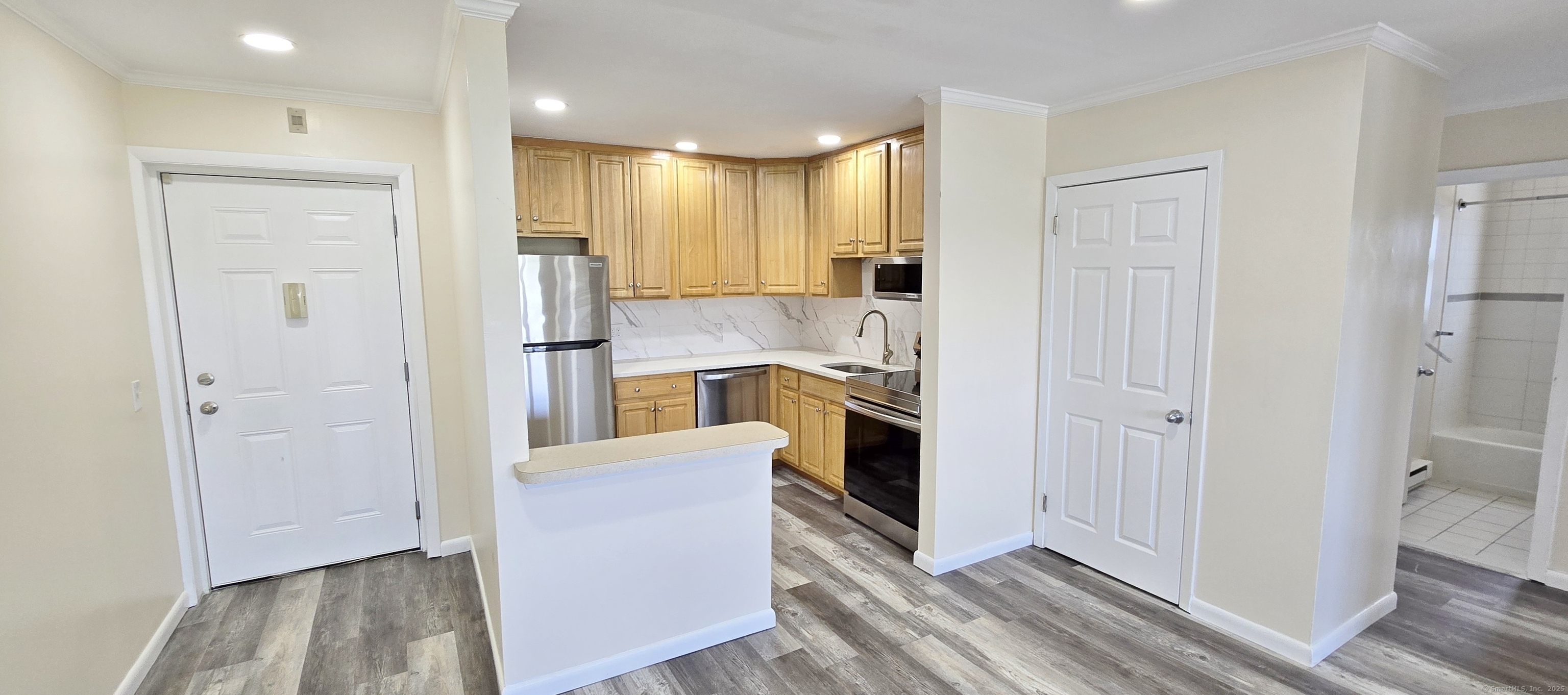 17 Fordyce Court #APT 12, New Milford, Connecticut image 11