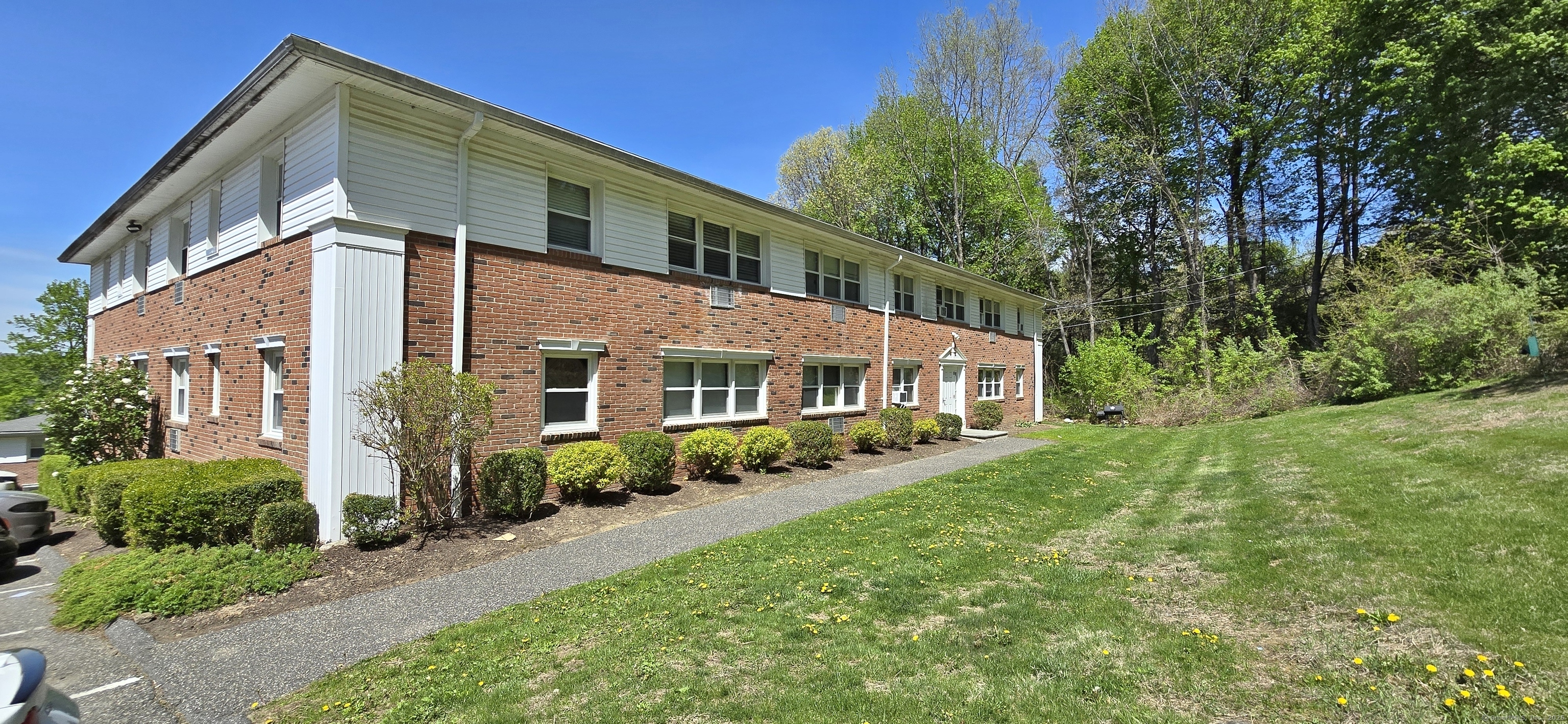 17 Fordyce Court #APT 12, New Milford, Connecticut image 27