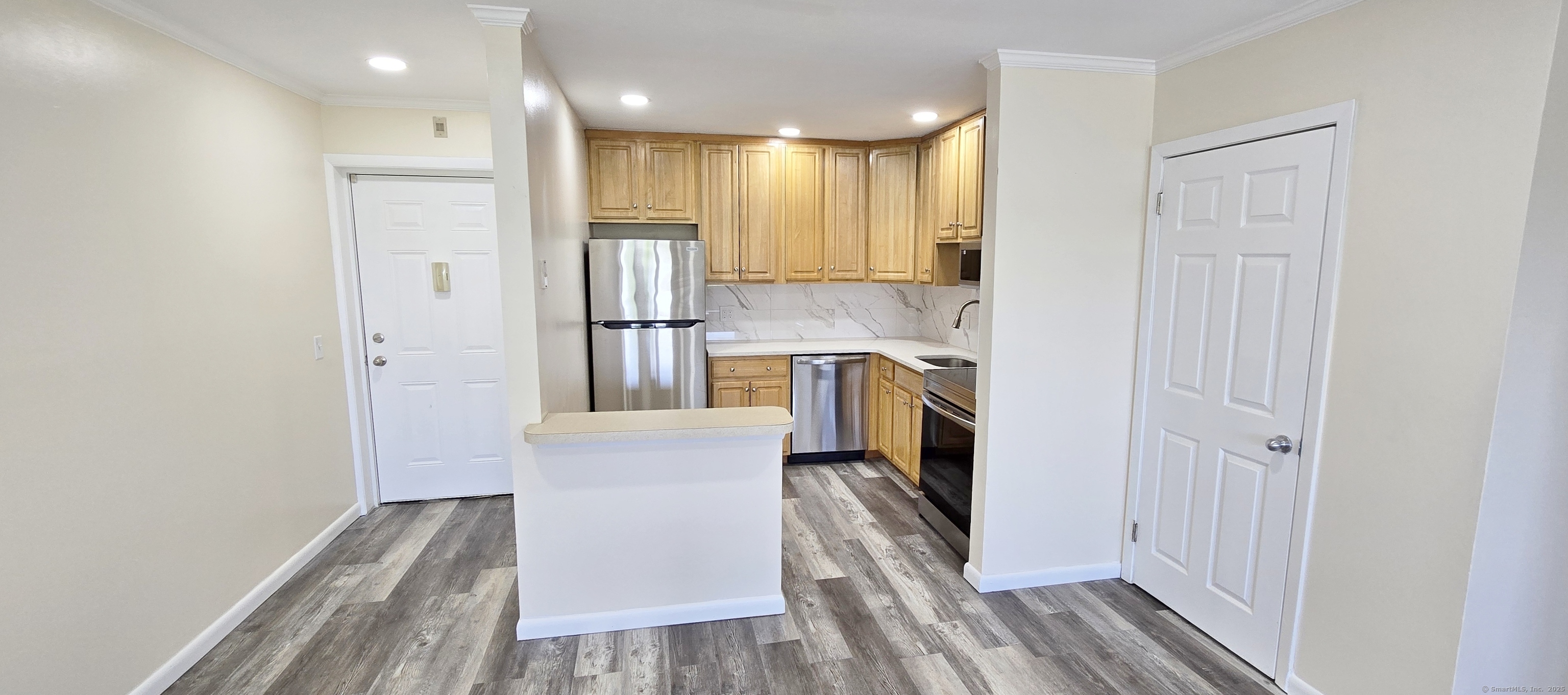 17 Fordyce Court #APT 12, New Milford, Connecticut image 12