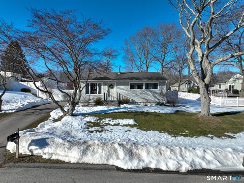 Photo of 339 Indigo Street, Groton, CT 06355 (MLS # 24157496)