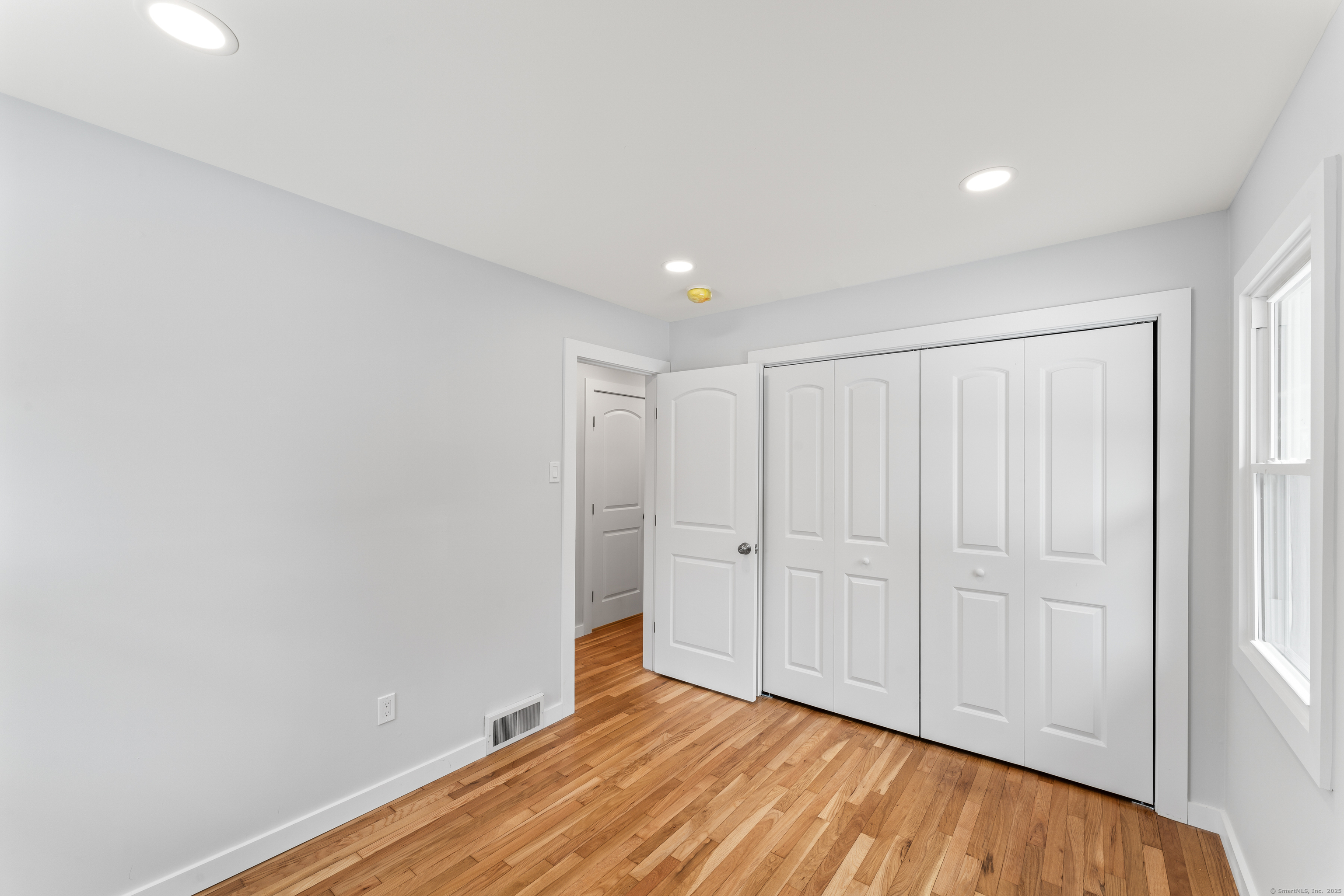 112 Long Swamp Road, Wolcott, Connecticut image 10