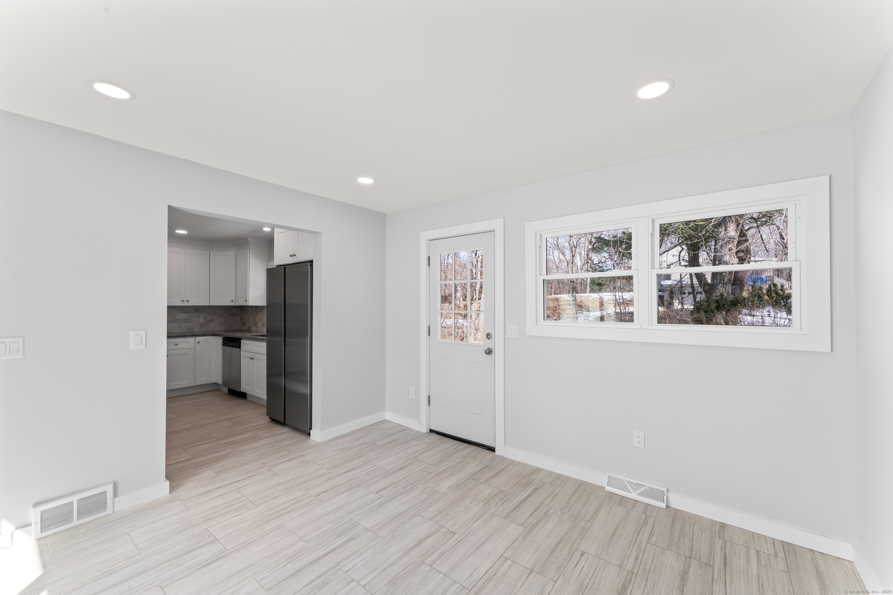 112 Long Swamp Road, Wolcott, Connecticut image 17
