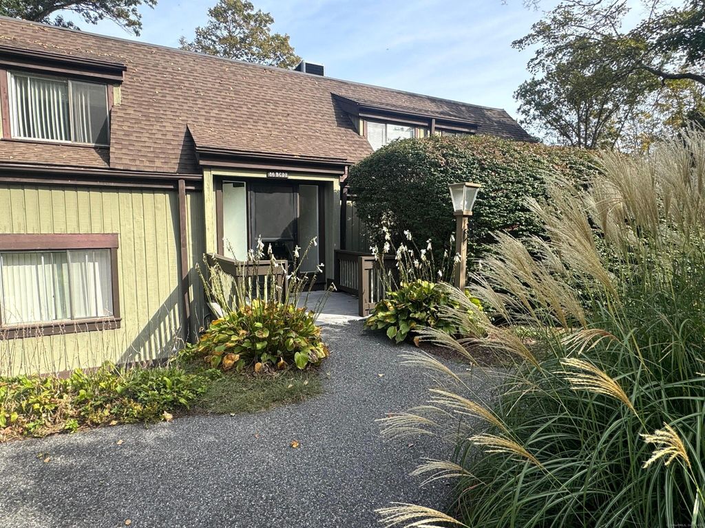 Photo of 86 Heritage Village #D, Southbury, CT 06488 (MLS # 24133992)
