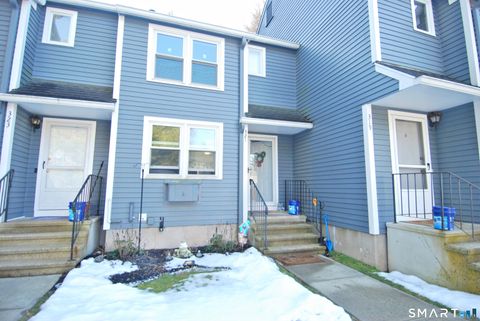 Photo of 321 Greens Loop #321, Cheshire, CT 06410 (MLS # 24148097)