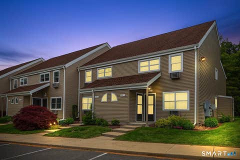 Condo For Sale - 1231 Washington Street #2<br/> Middletown, CT 06457