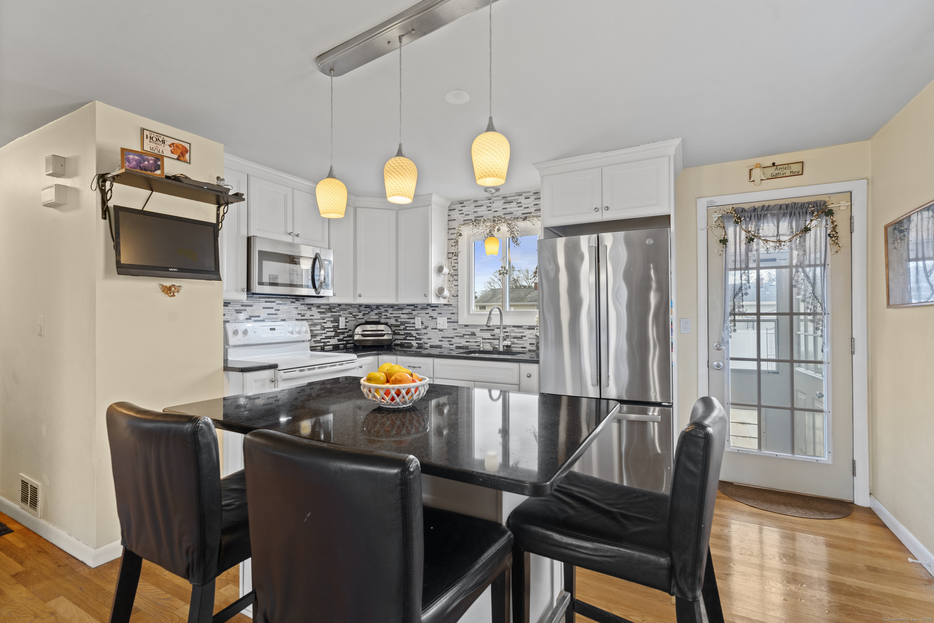 52 Victor Street, East Haven, Connecticut image 6