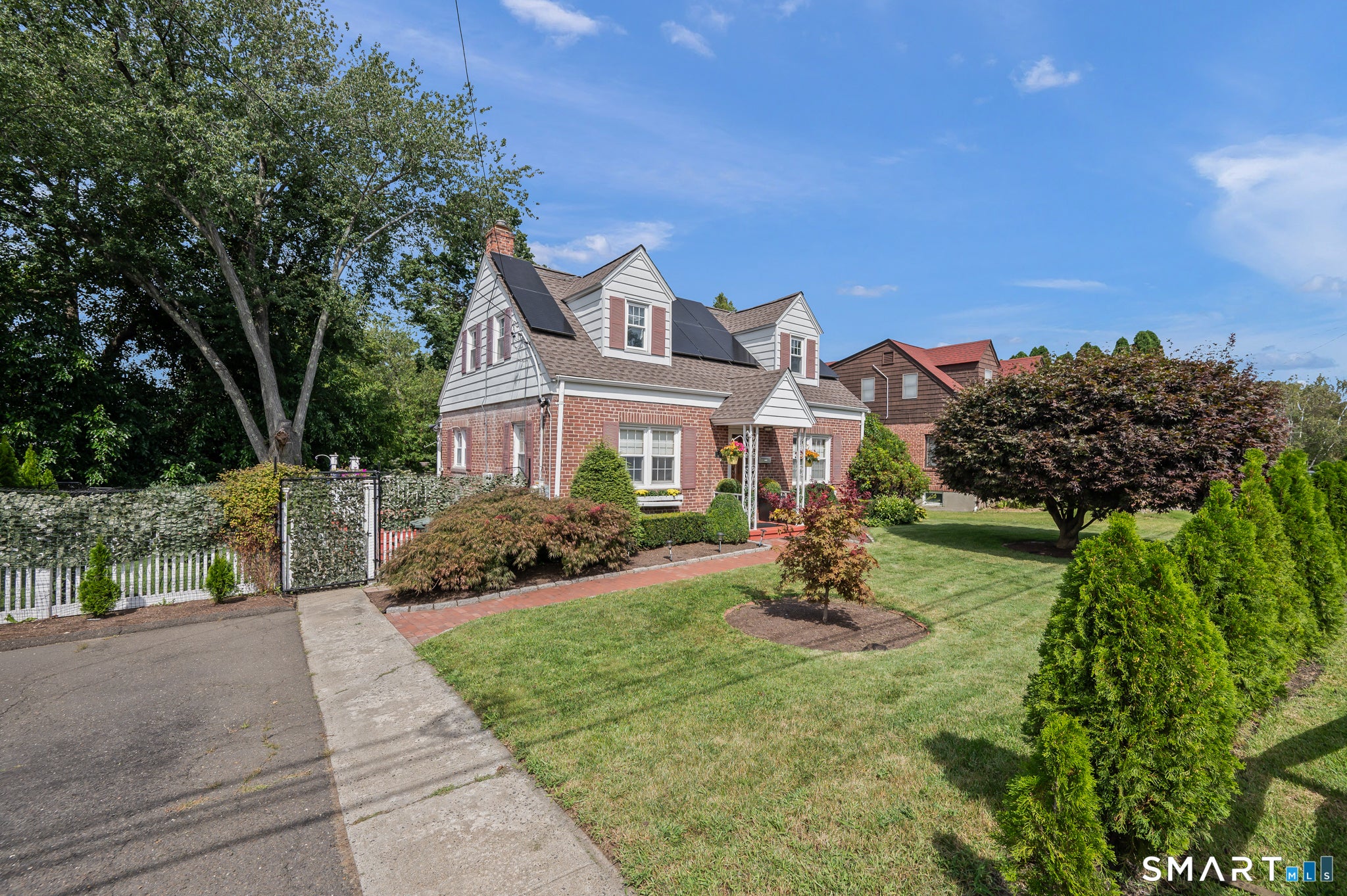 720 Jewett Avenue
