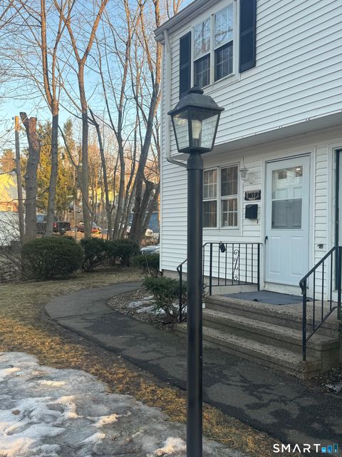 103 Kohanza Street F Danbury CT 06811