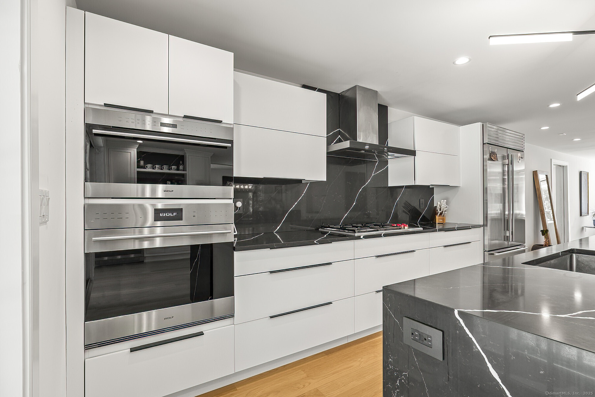 10 Hassake Road, Greenwich, Connecticut image 3