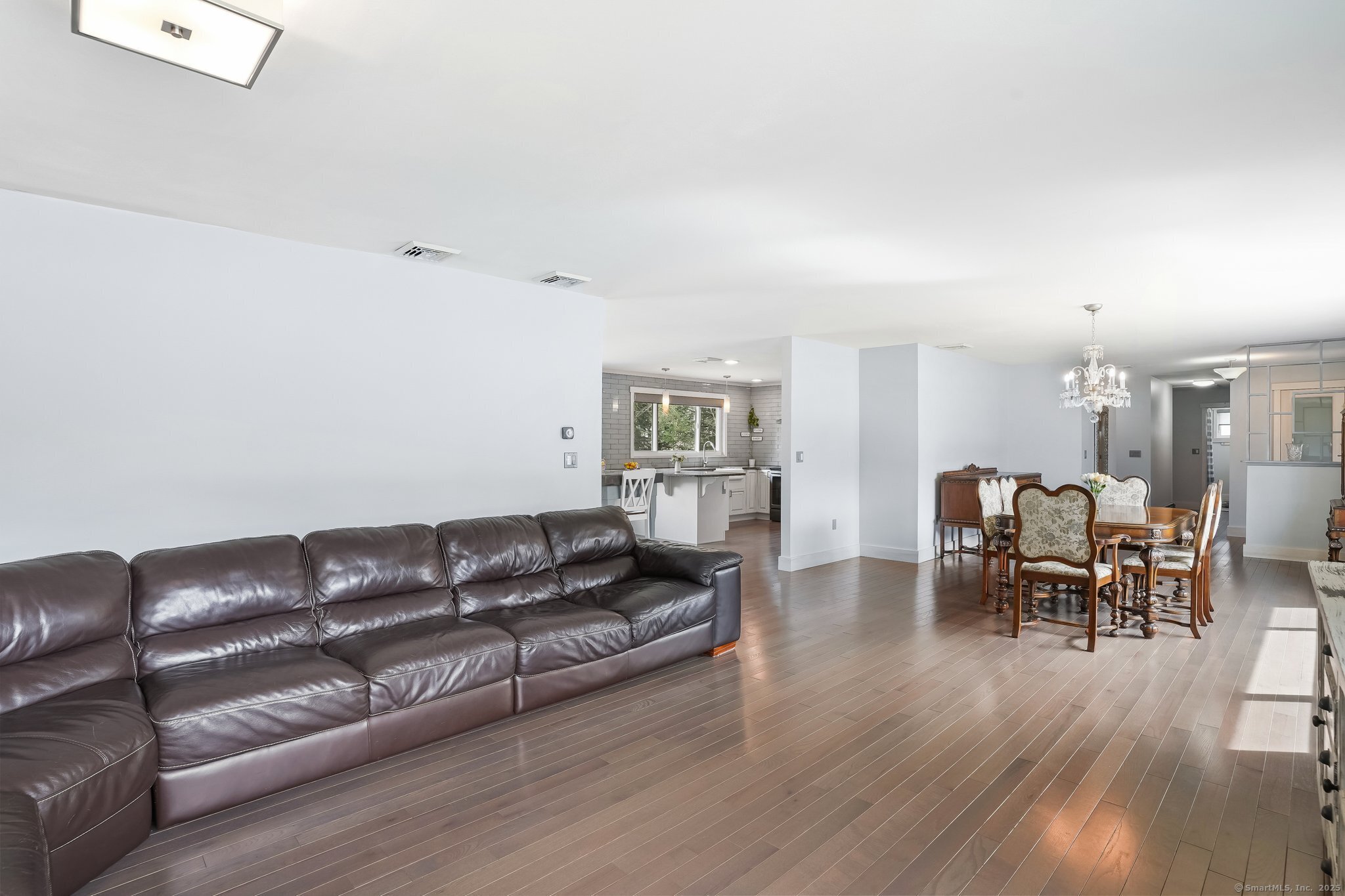 116 Bronson Drive, Middlebury, Connecticut image 8