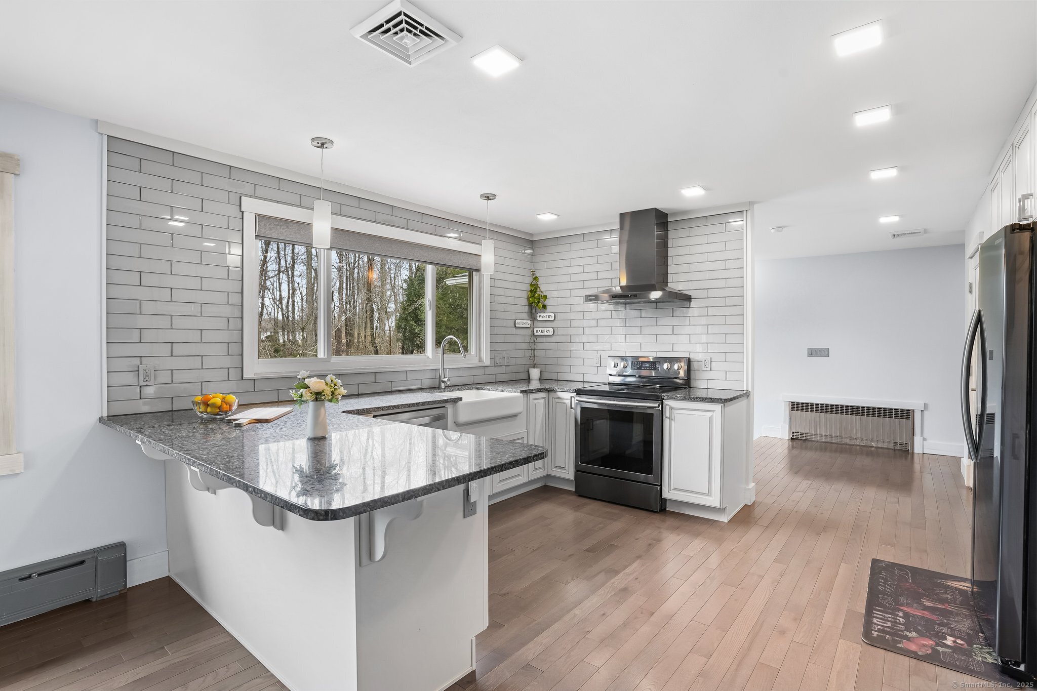 116 Bronson Drive, Middlebury, Connecticut image 11