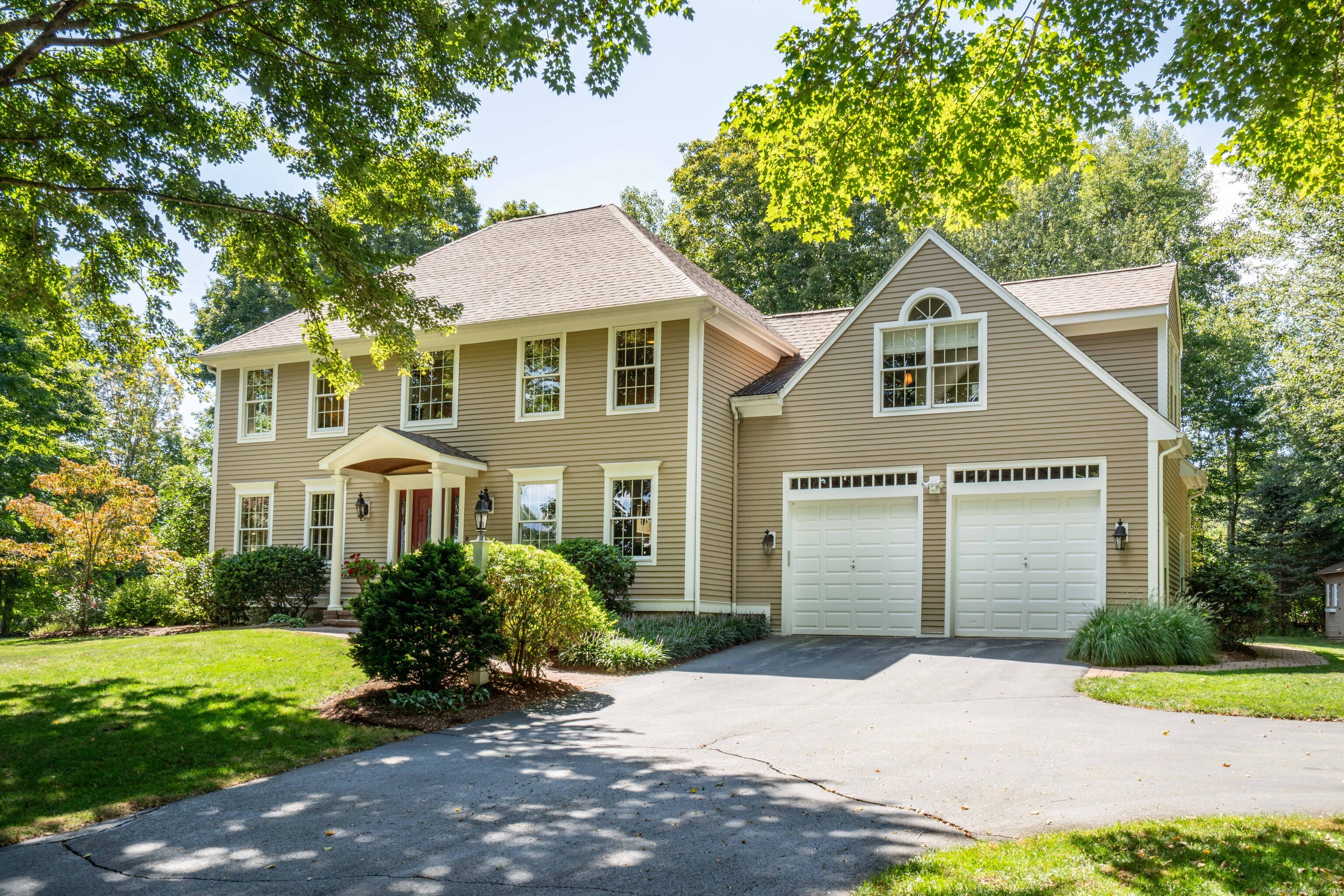 Glastonbury, Connecticut 06033, United States, 4 Bedrooms Bedrooms, ,3 BathroomsBathrooms,Residential,Pending,203258 Glastonbury, Connecticut 06033, United States, 4 Bedrooms Bedrooms, ,3 BathroomsBathrooms,Residential,Pending,203258