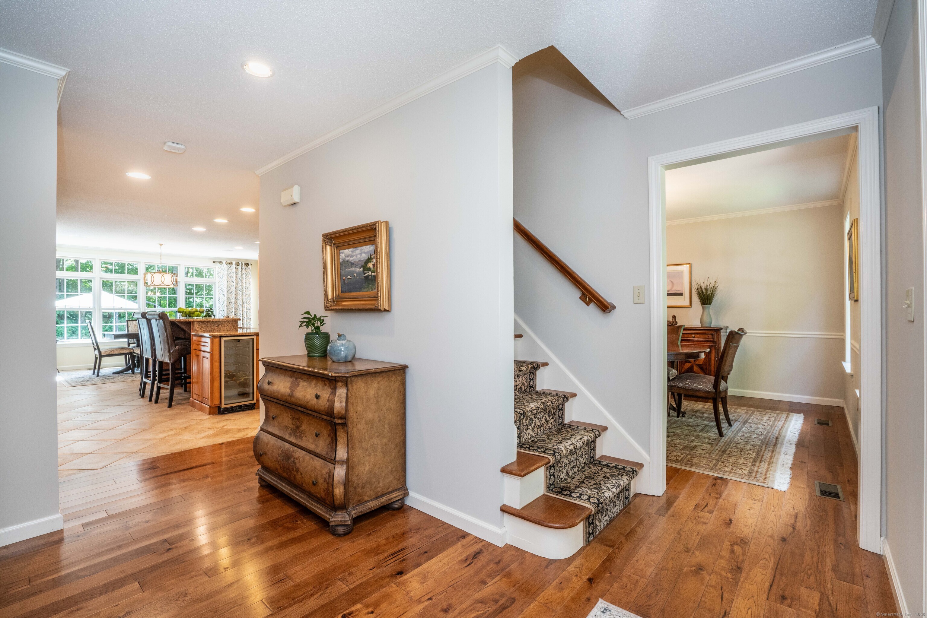 Glastonbury, Connecticut 06033, United States, 4 Bedrooms Bedrooms, ,3 BathroomsBathrooms,Residential,Pending,203258