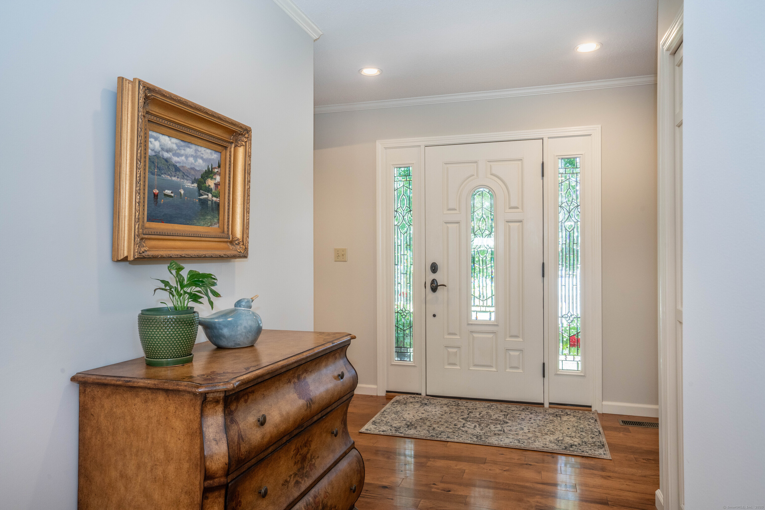 Glastonbury, Connecticut 06033, United States, 4 Bedrooms Bedrooms, ,3 BathroomsBathrooms,Residential,Pending,203258