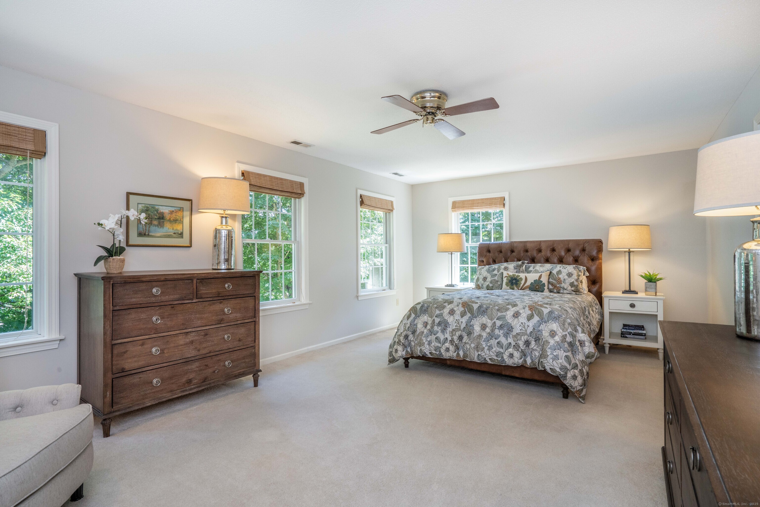 Glastonbury, Connecticut 06033, United States, 4 Bedrooms Bedrooms, ,3 BathroomsBathrooms,Residential,Pending,203258