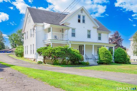 Photo of 85 S Main Street #4E, Branford, CT 06405 (MLS # 24168226)