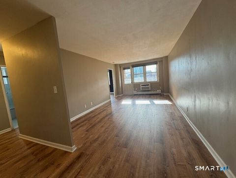 Tiny photo for 444 Bedford Street #apt 3R, Stamford, CT 06901 (MLS # 24144844)