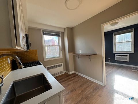 Tiny photo for 444 Bedford Street #apt 3R, Stamford, CT 06901 (MLS # 24144844)