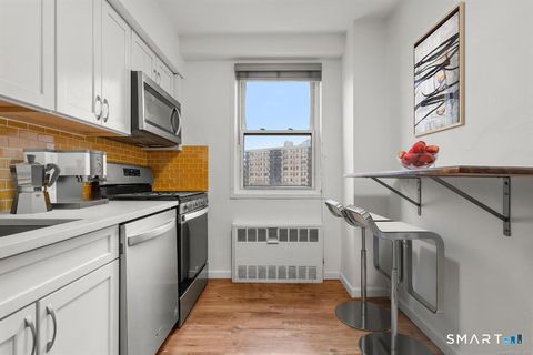 Tiny photo for 444 Bedford Street #apt 3R, Stamford, CT 06901 (MLS # 24144844)