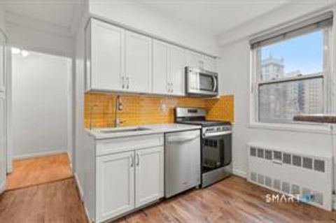 Tiny photo for 444 Bedford Street #apt 3R, Stamford, CT 06901 (MLS # 24144844)