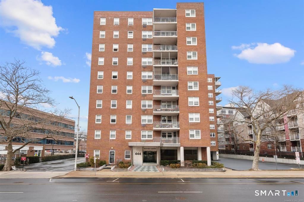 Photo of 444 Bedford Street #apt 3R, Stamford, CT 06901 (MLS # 24144844)