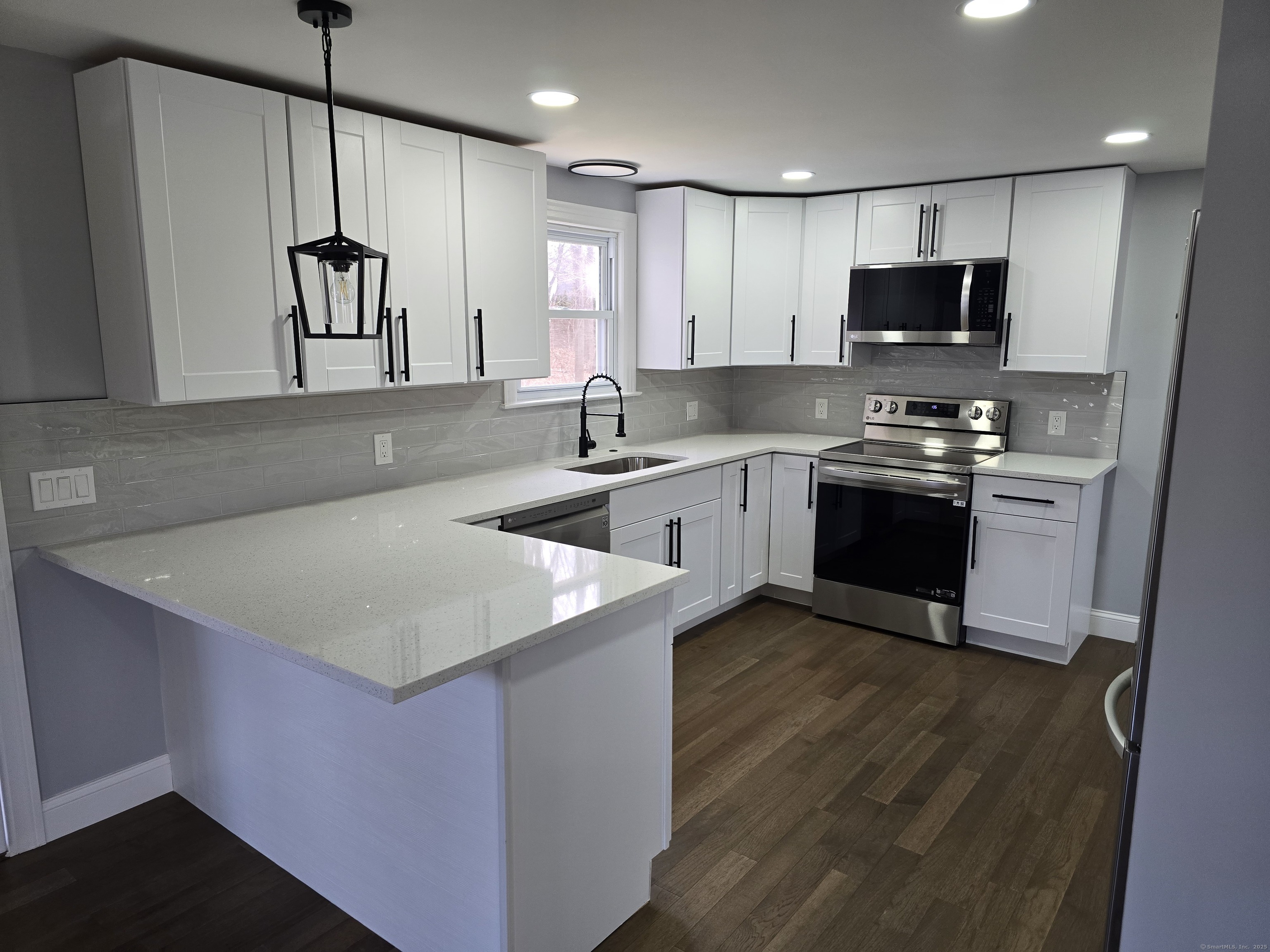 94 North Road, Cromwell, Connecticut image 13