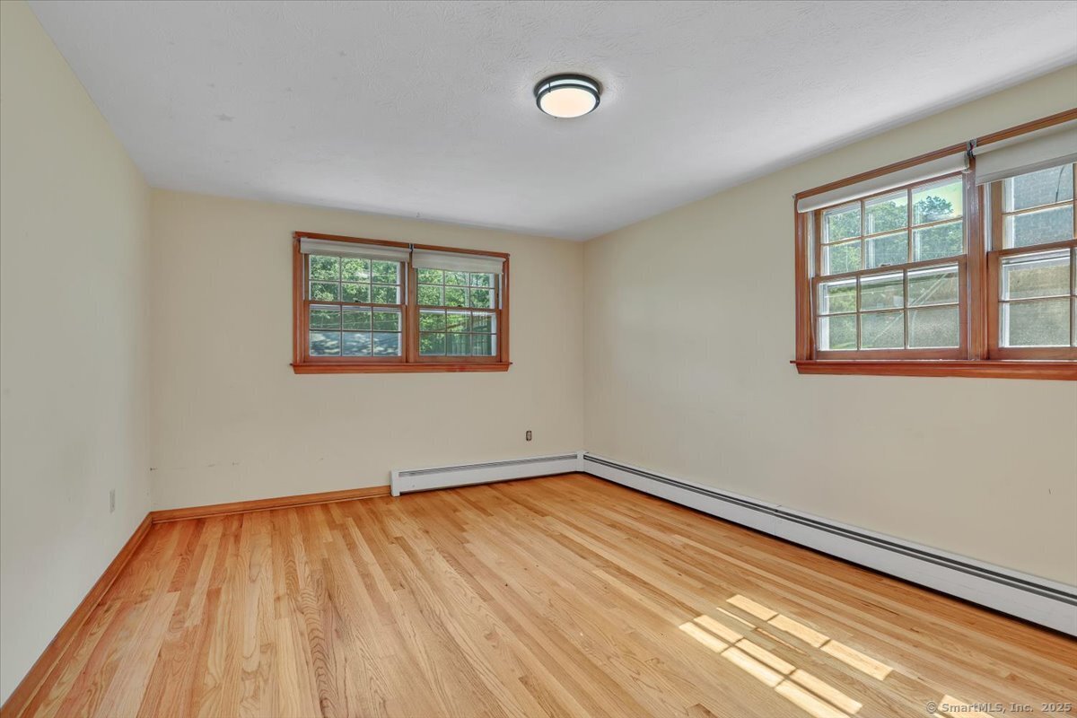 Windham, Connecticut 06226, United States, 4 Bedrooms Bedrooms, ,4 BathroomsBathrooms,Residential,Active,179094