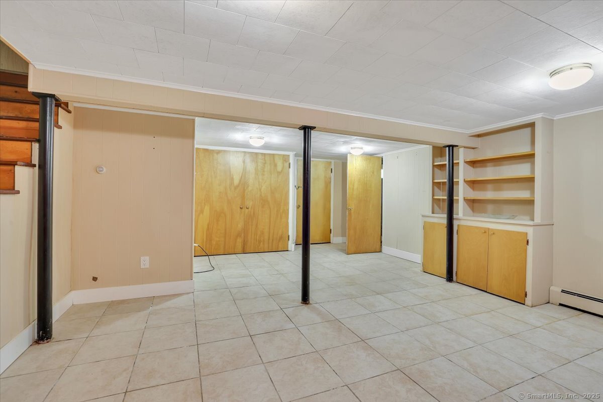 Windham, Connecticut 06226, United States, 4 Bedrooms Bedrooms, ,4 BathroomsBathrooms,Residential,Active,179094