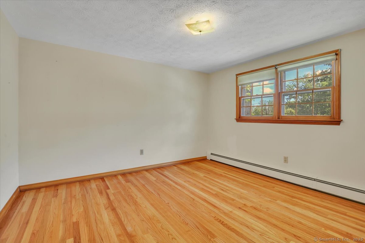 Windham, Connecticut 06226, United States, 4 Bedrooms Bedrooms, ,4 BathroomsBathrooms,Residential,Active,179094