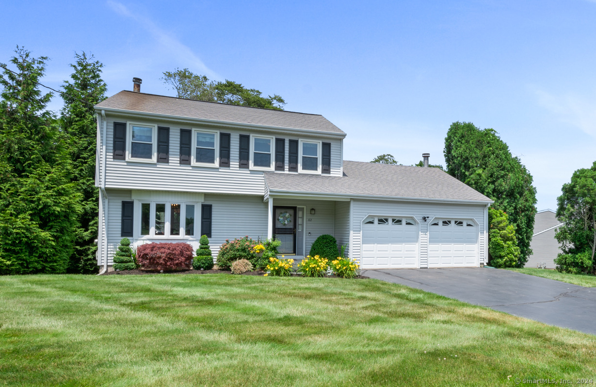 Property for Sale at 82 Sugar Hill Road, North Haven, Connecticut - Bedrooms: 3 
Bathrooms: 3 
Rooms: 7  - $549,000