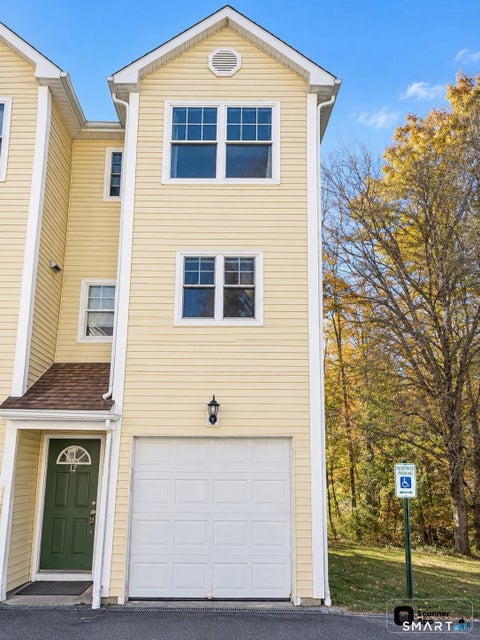 Photo of 527 W Thames Street #12, Norwich, CT 06360 (MLS # 24215951)