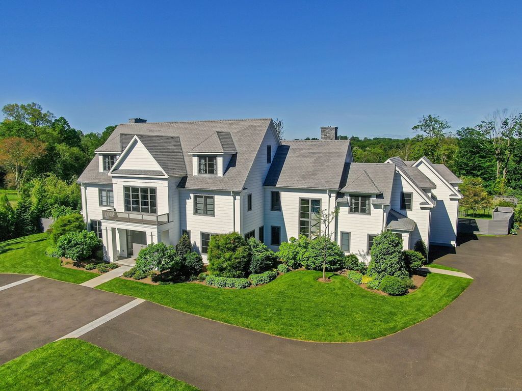 Photo of 30 Meadowcroft Lane, Greenwich, CT 06830 (MLS # 24122347)