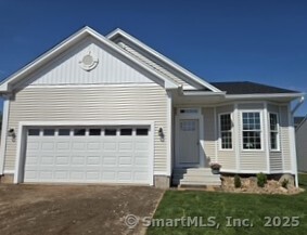 Webster Lane 2-41, Middletown, Connecticut - 2 Bedrooms  
2 Bathrooms  
4 Rooms - 
