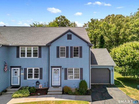 Photo of 17 Mallard Court #17, Wallingford, CT 06492 (MLS # 24182371)