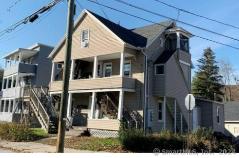 46 Pulaski Street, Torrington, Connecticut - 5 Bedrooms  
3 Bathrooms  
11 Rooms - 