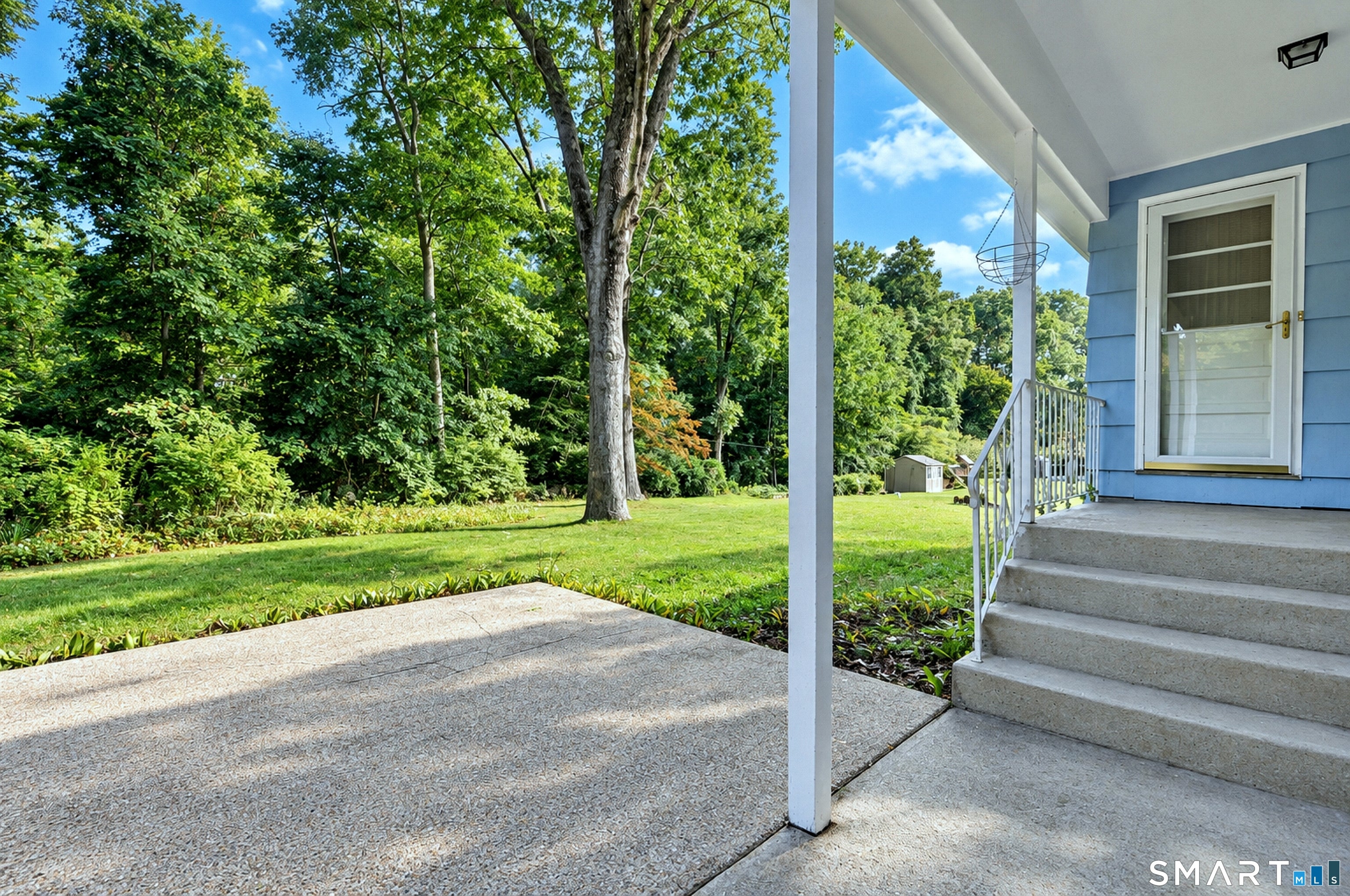 17 Oakridge Drive