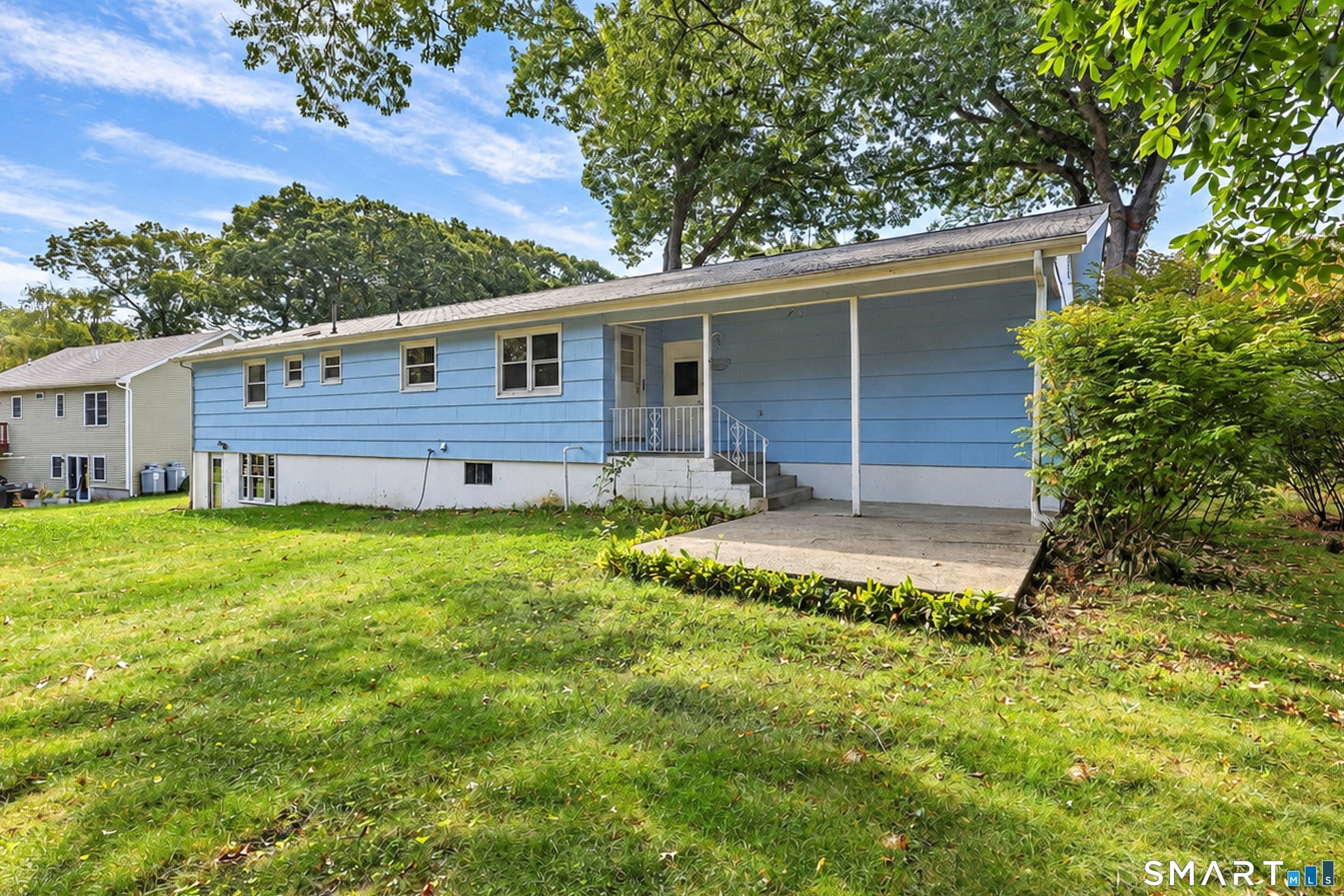 17 Oakridge Drive
