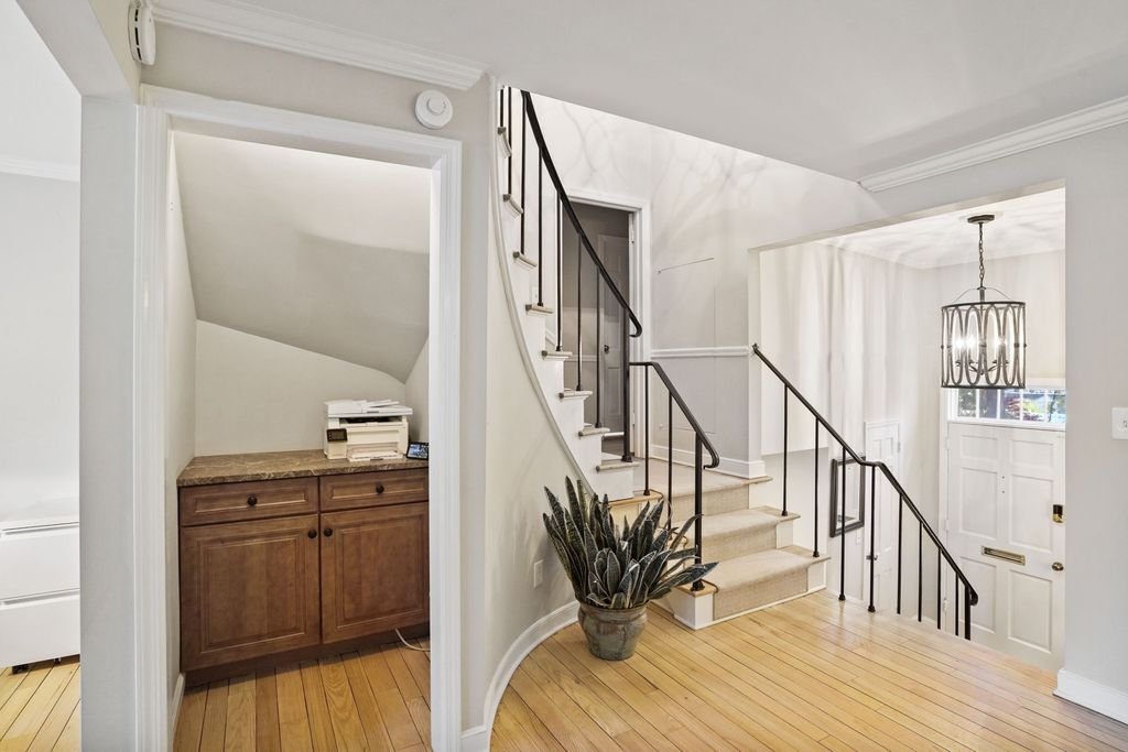 Photo of New Canaan, CT 06840 (MLS # 24139834)