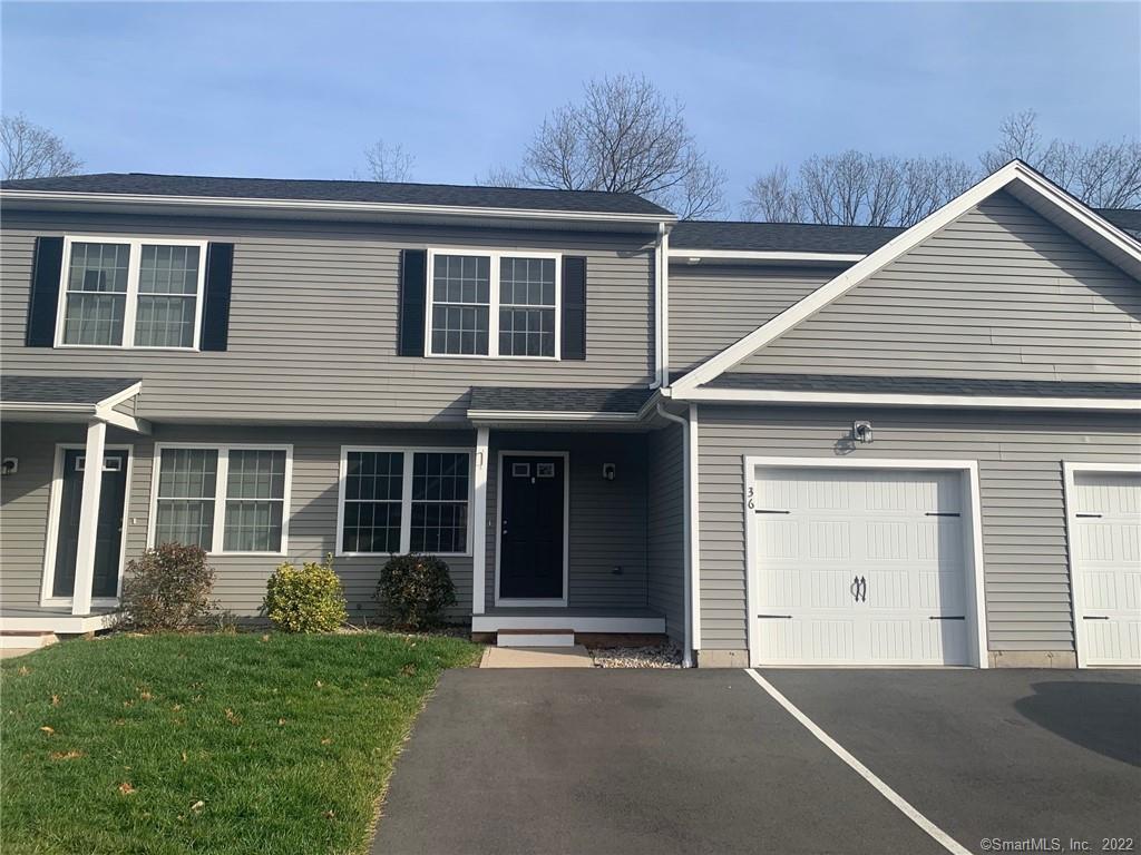 Tridell Drive 35, Southington, Connecticut - 3 Bedrooms  
3 Bathrooms  
6 Rooms - 