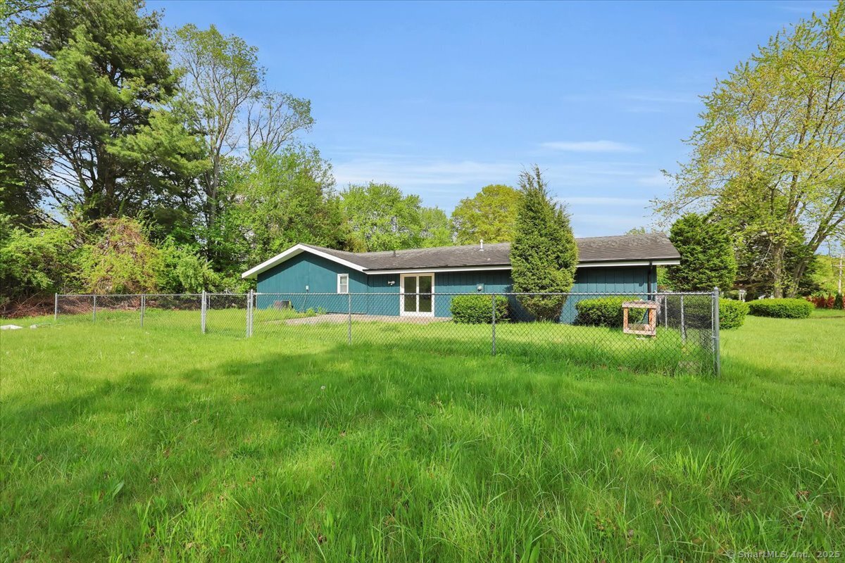 1813 Peck Lane, Cheshire, Connecticut image 5