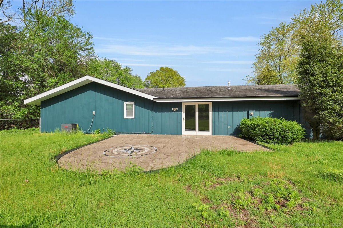 1813 Peck Lane, Cheshire, Connecticut image 7