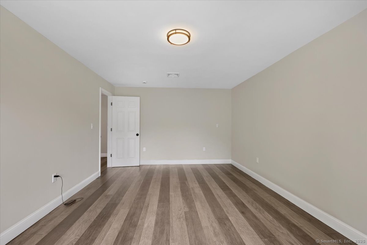 1813 Peck Lane, Cheshire, Connecticut image 32