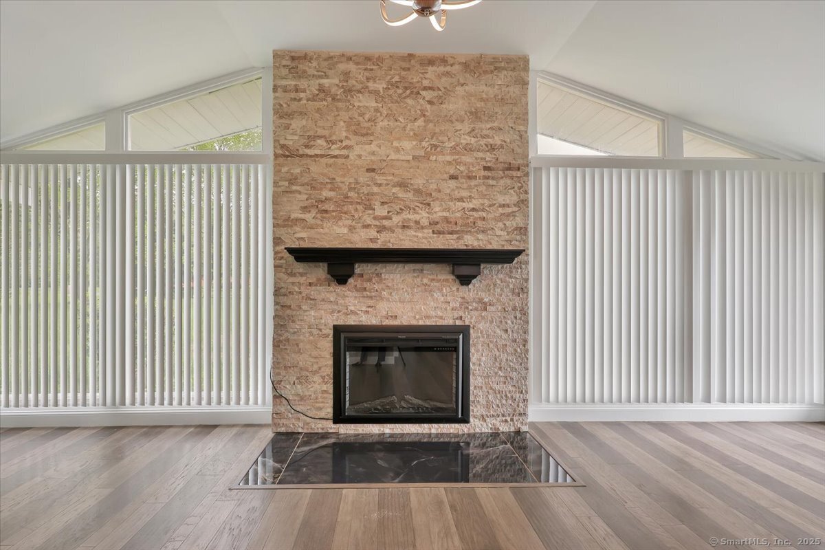 1813 Peck Lane, Cheshire, Connecticut image 10